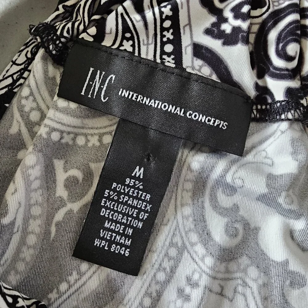 INC International Concepts Top M Black White Paisley Sleeveless Pom Pom Hem Trim - Picture 5 of 13